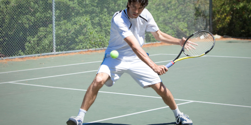 Teciomar Abila analisa os fatores que fazem Djokovic permanecer como referência no tênis mundial.