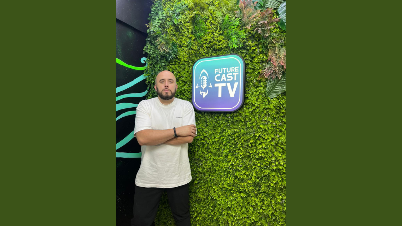 Sons que contam histórias: Future Cast TV revela como o design sonoro constrói identidade e conexão nos podcasts.