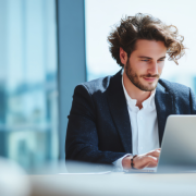 Bráulio Henrique Dias Viana destaca como a modelagem de negócios e a reestruturação organizacional criam bases sólidas para crescimento sustentável.