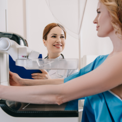 No debate sobre critérios que não podem ser ignorados no diagnóstico por imagem, Vinicius Tadeu Sattin Rodrigues destaca como decisões técnicas impactam diretamente a prevenção do câncer de mama.