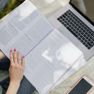 Educação tecnológica e liderança inovadora: Como preparar estudantes para um mundo em transformação aborda competências essenciais para o século XXI. Conteúdo de Gustavo Adolfo Morceli Rodrigues.