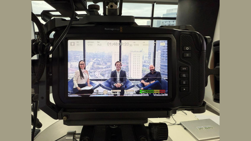 Use inteligência competitiva com Ian dos Anjos Cunha para decisões estratégicas baseadas em análise de mercado.