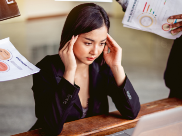 Descubra como sair do piloto automático e recuperar o bem-estar com orientações práticas e reflexões transformadoras de Alexandre Costa Pedrosa.