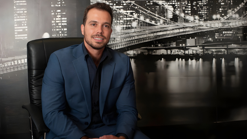 Felipe Rassi elucida as inovações da Lei de Falências e explica o que muda para o credor de créditos estressados no novo cenário jurídico.