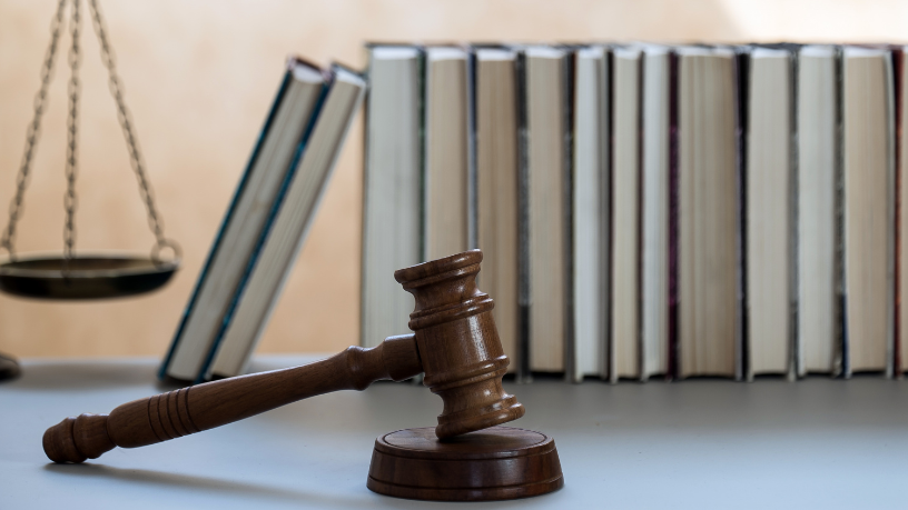 Eles voltam sempre: a porta giratória que o Brasil chama de Justiça